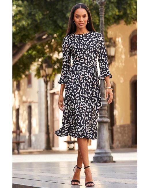 Sosandar Metallic Print Ruffle Detail Midi Dress