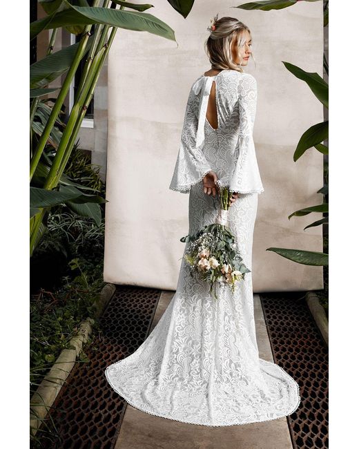 Oasis White Flare Sleeve Boho Stretch Lace Fishtail Wedding Dress