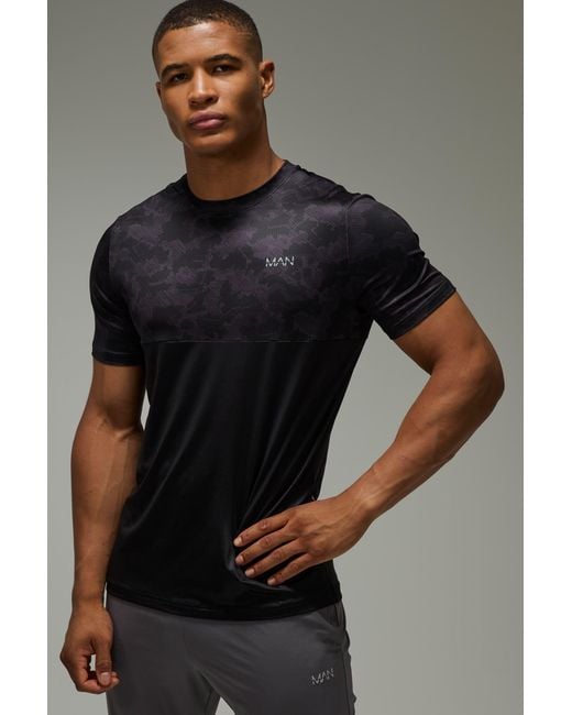 BoohooMAN Black Active Regular Fit Camo Colour Block T-Shirt for men