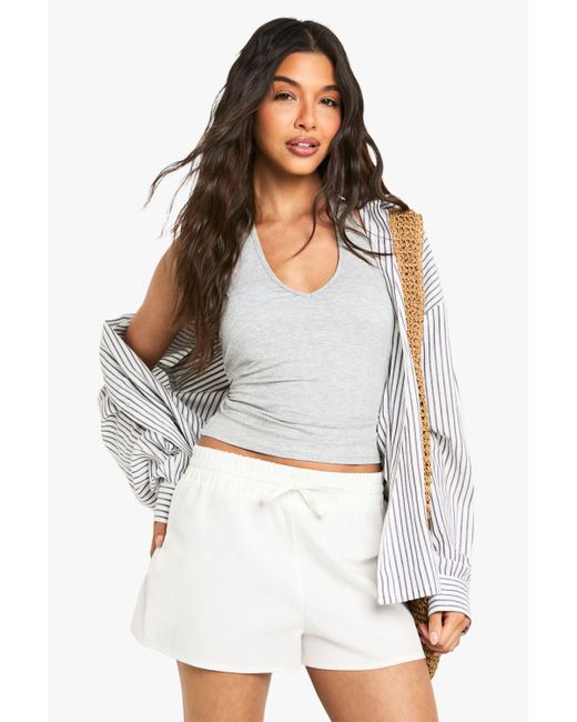 Boohoo White Built