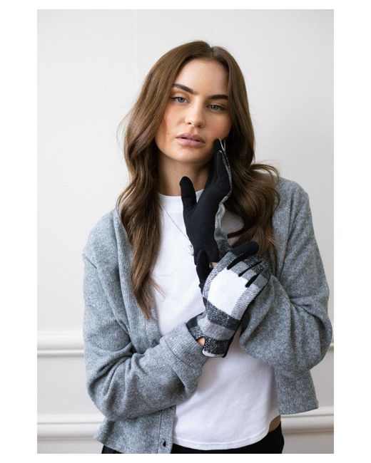 SVNX Black And Checked Print Gloves