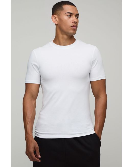 BoohooMAN White Muscle Fit Essential T-Shirt for men