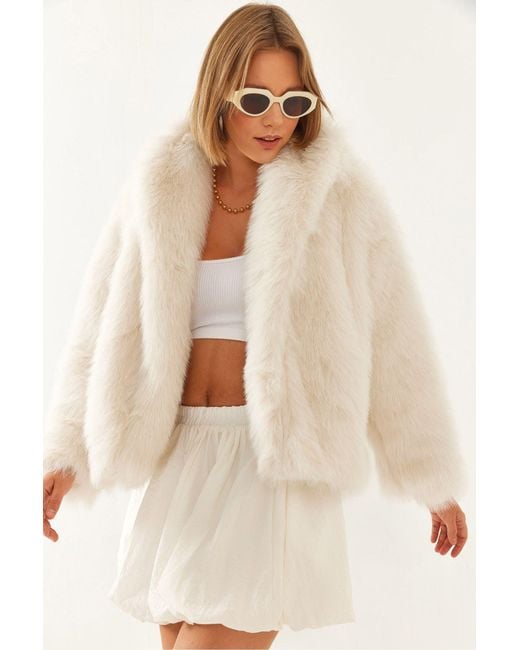 Bianco Lucci Natural Faux Fur Cropped Open Collar Coat