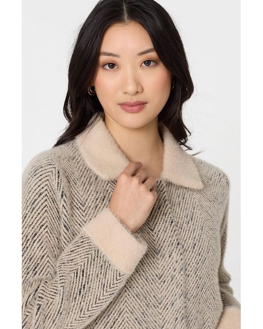 Izabel London Natural Chevron Texture Faux Fur Boxy Jacket