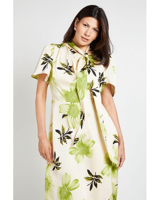 Wallis Yellow Satin Leaf Print Midi Dress