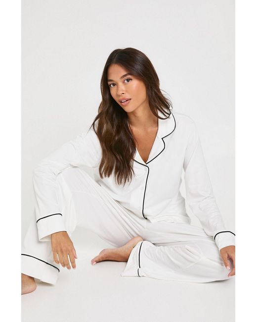 Boohoo White Jersey Piping Detail Long Sleeve Shirt & Trousers Pyjama Set