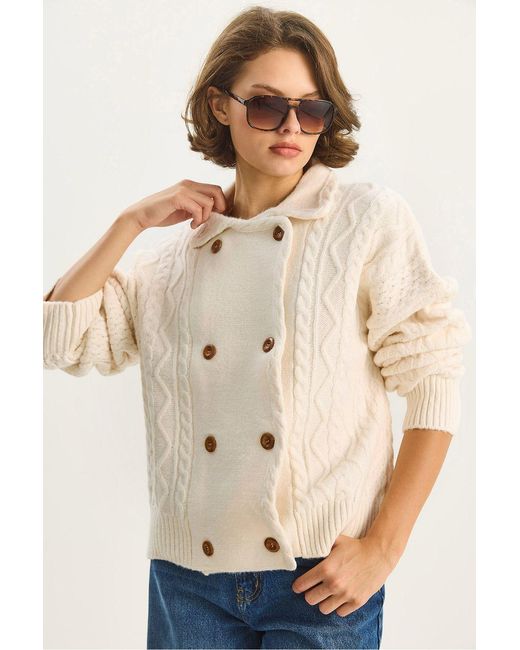 Bianco Lucci Natural Textured Ribbed Knit Cardigan With Button Closure