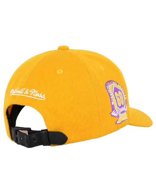 Mitchell & Ness Yellow Nba Los Angeles Lakers Kicking Wool Pro Cap for men