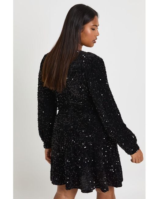 Boohoo Black Plus V Neck Velvet Sequin Skater Dress
