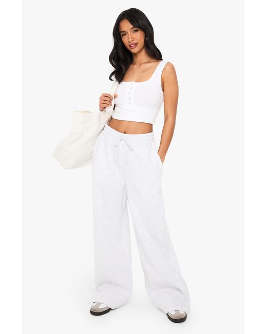 Boohoo White Petite Pintuck Detail Straight Leg Jogger