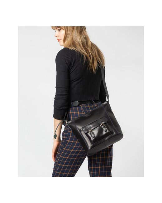 Conkca Black 'Robyn' Leather Shoulder Bag