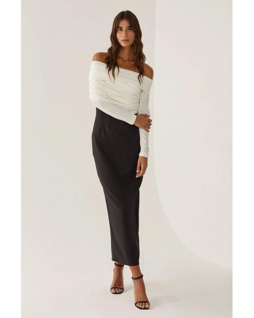 Hiccup Black Off-Shouılder Bodycon Maxi Dress