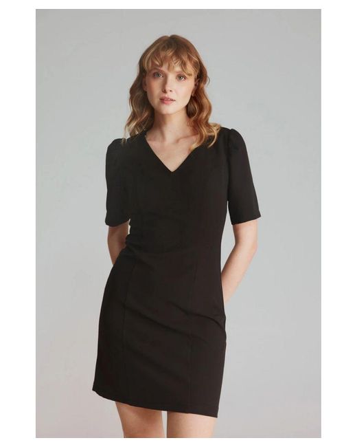 GUSTO Black V Neck Short Sleeved Dress