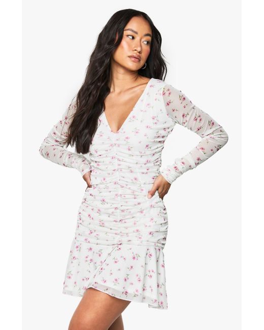 Boohoo White Floral Printed Ruched Plunge Skater Dress