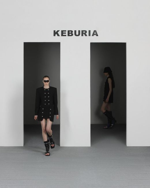 KEBURIA Black Wool Double-Breasted Blazer
