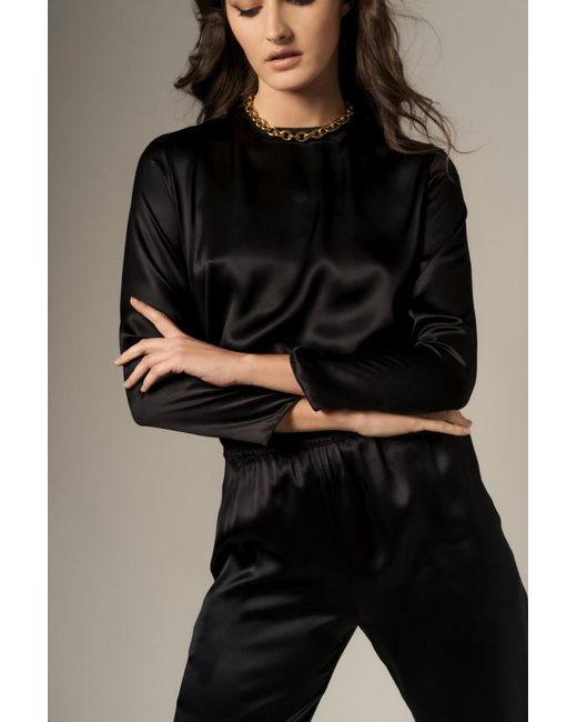 HERTH Black Andie: Gots Organic Silk T-Shirt, Color
