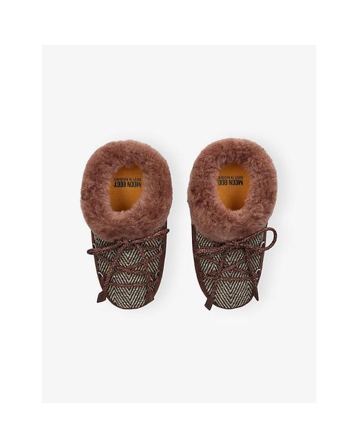 Moon Boot Brown X Guest