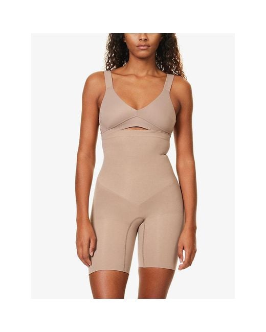 Spanx Natural Sculpt Seamless Power High-Waisted Mid-Thigh Shorts