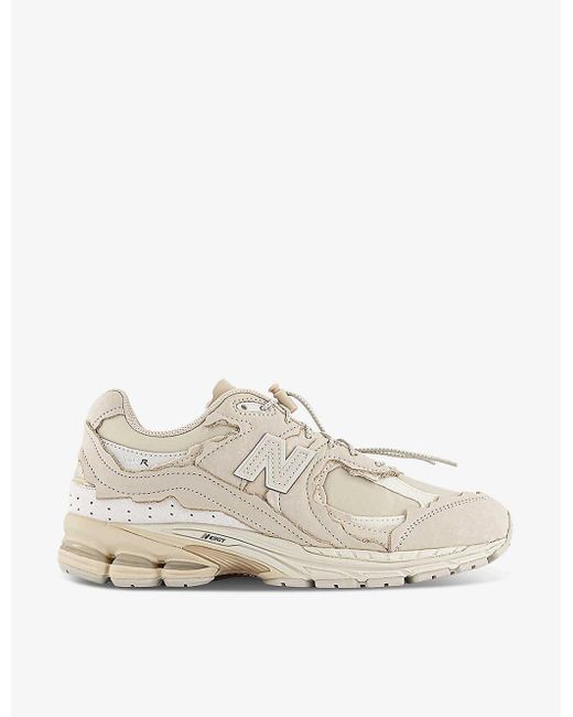 White trainers deals protection