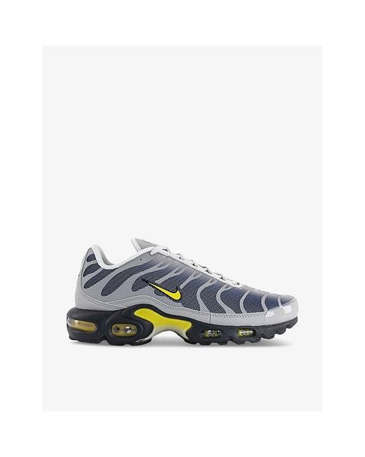 Nike woven trainers mens sales