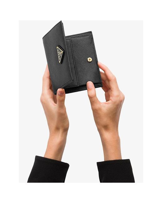 Prada Logo plaque Small Saffiano Leather Wallet in Black Lyst Canada