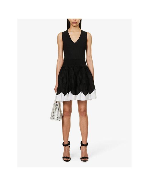 Alaïa Scalloped-trim Pleated-skirt Stretch-woven Mini Dress in