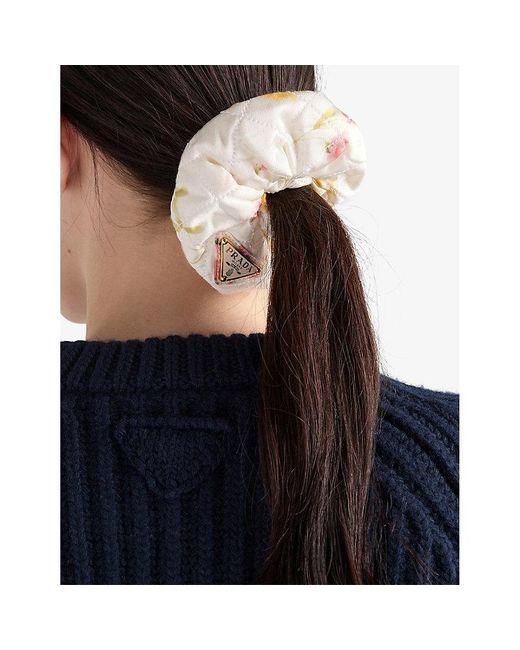 Prada Floral-Print Satin Hair Scrunchie in White | Lyst display picture 2