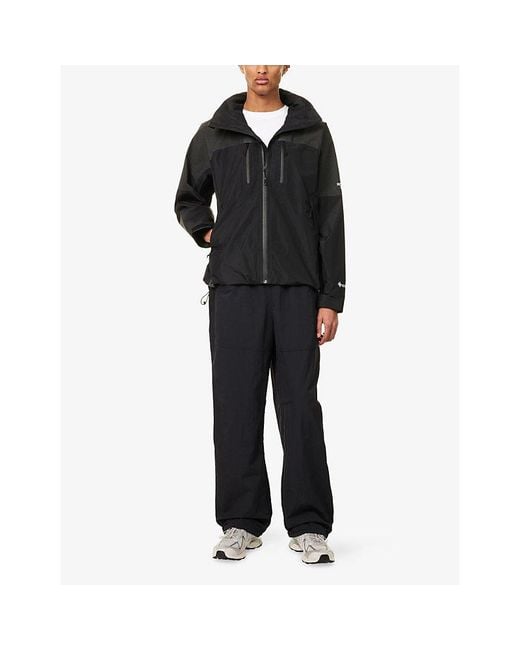 The North Face Black Devils Foldable-Hood Shell Jacket for men