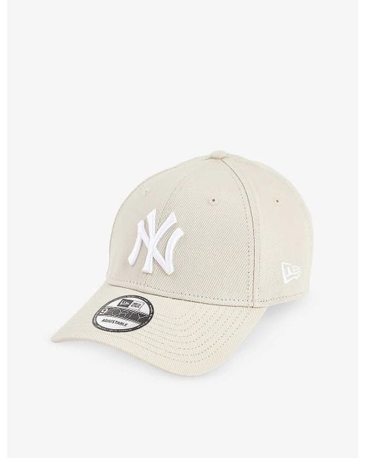 KTZ White 9forty New York Yankees Cotton Cap for men