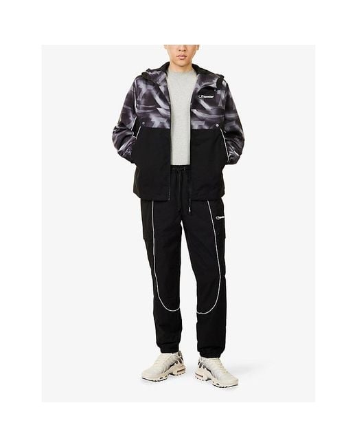Trapstar Black Hyperdrive Logo-Patch Shell Windbreaker Jacket for men