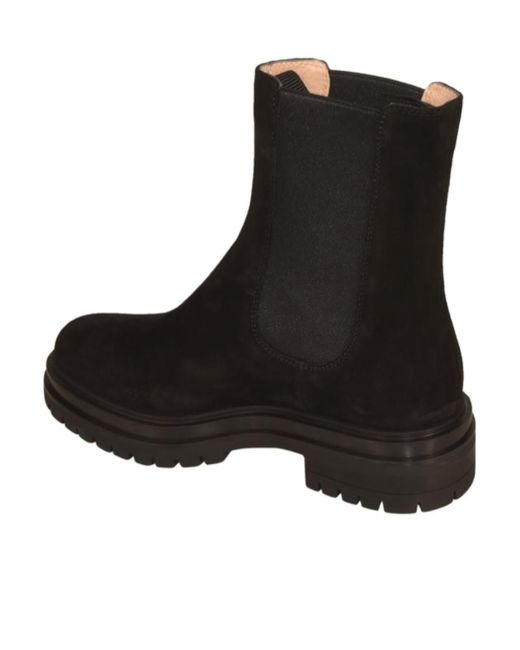 Gianvito Rossi Black Round Toe Ankle Boots