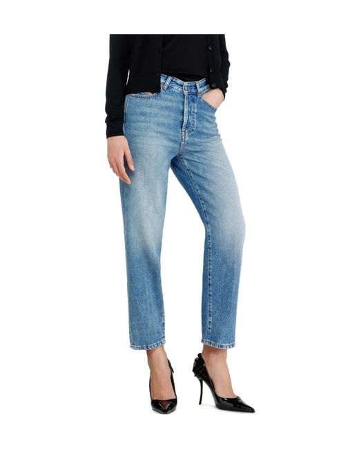 DIESEL Blue 1981 D-Went L32 Jeans