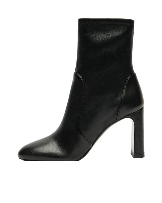 Stuart Weitzman Black Pointed-Toe Ankle Boots