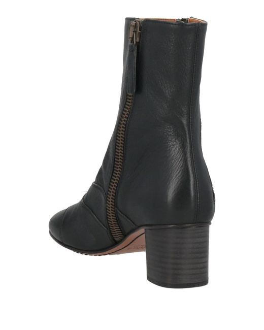 Chloé Black Minimalist Leather Ankle Boots