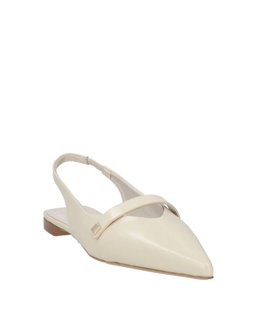 Max Mara White Solid Color Flat Shoes
