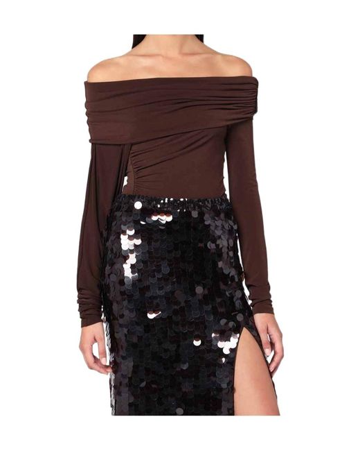ANDAMANE Black Off-Shoulder Ruched Top