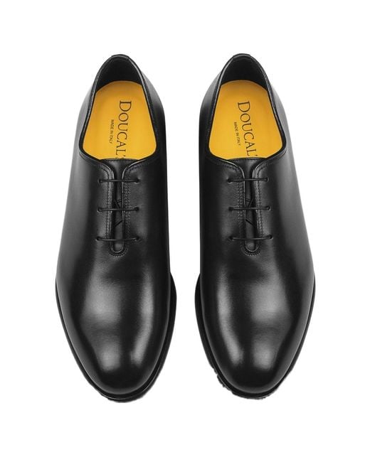 Doucal's Black Brogue Shoes for men