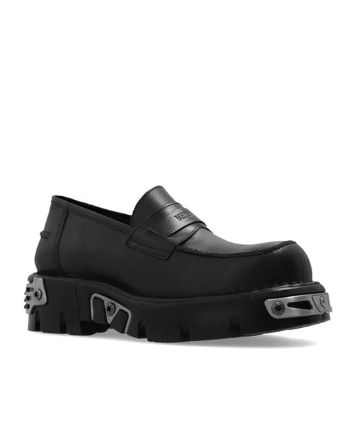 Vetements Black Logo-Embossed Leather Loafers for men