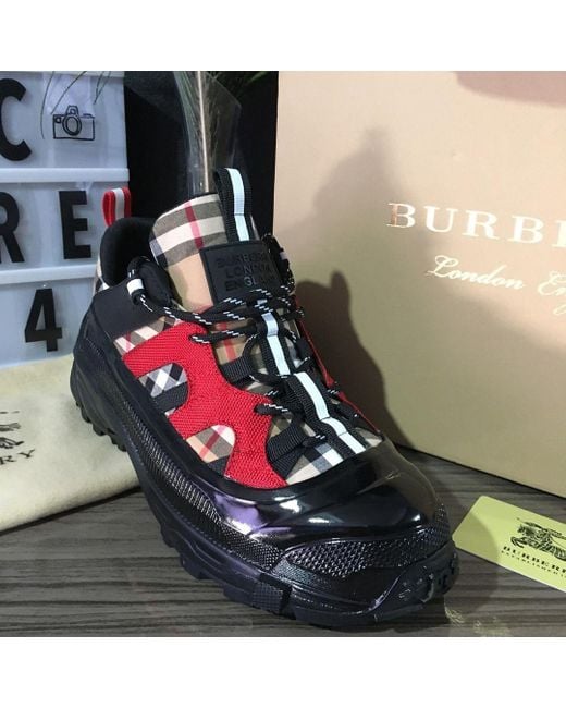 Burberry Black Vintage Check Arthur Sneakers for men