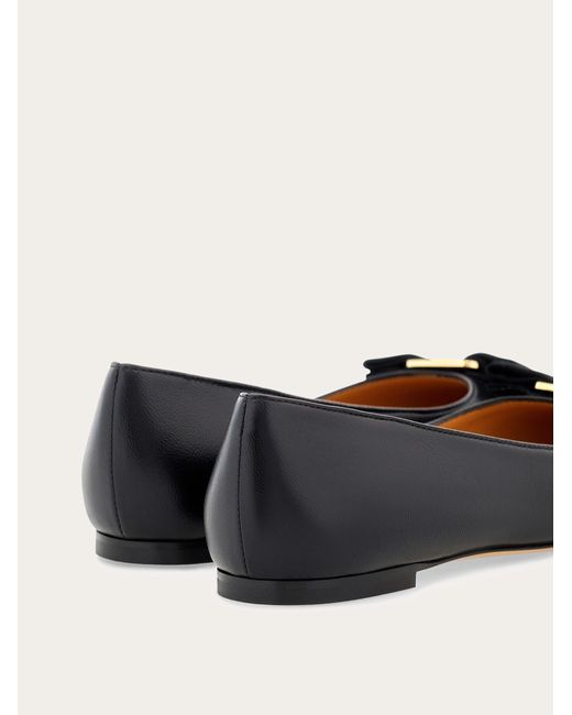 Ferragamo Black Ferragamo Logo-Engraved Flat Shoes