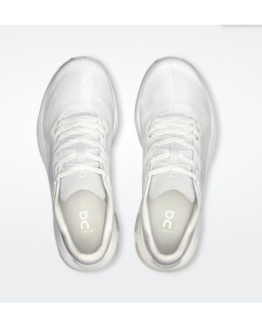 On Shoes White Cloudzone Low-Top Sneakers