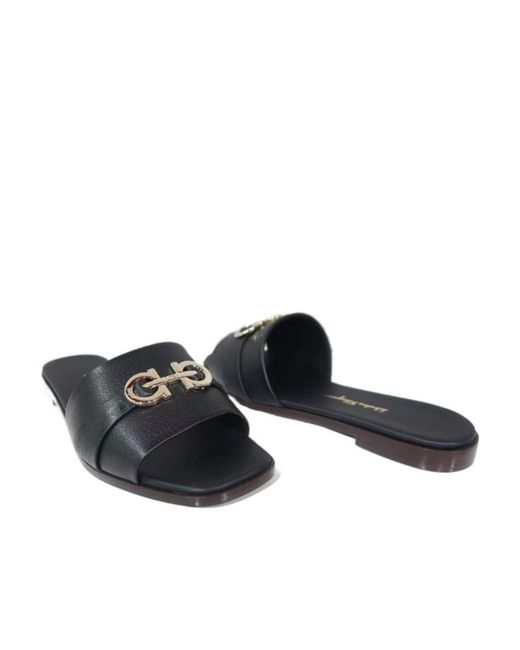 Ferragamo Black Flat-Bottomed Sandals
