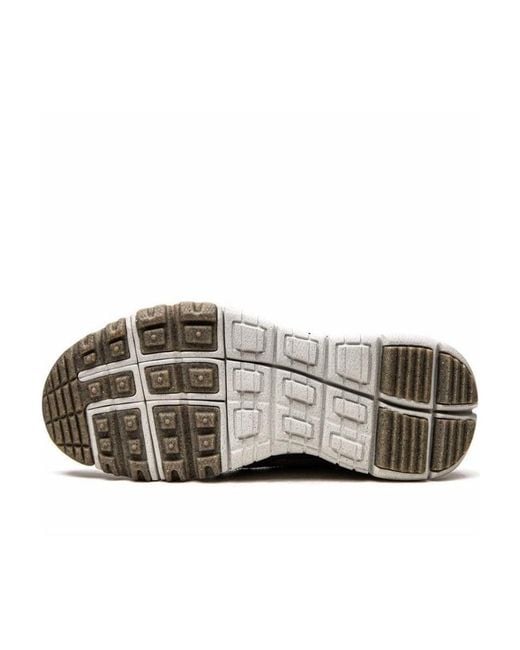 Nike Brown Free Remastered Low-Top Sneakers for men
