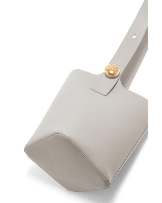 Loewe White Medium Pebble Bucket Bag