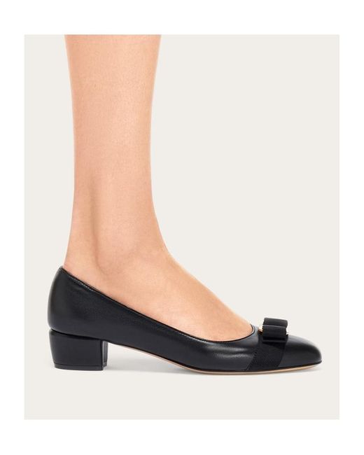 Ferragamo Brown Round Head Low-Heeled Shoes