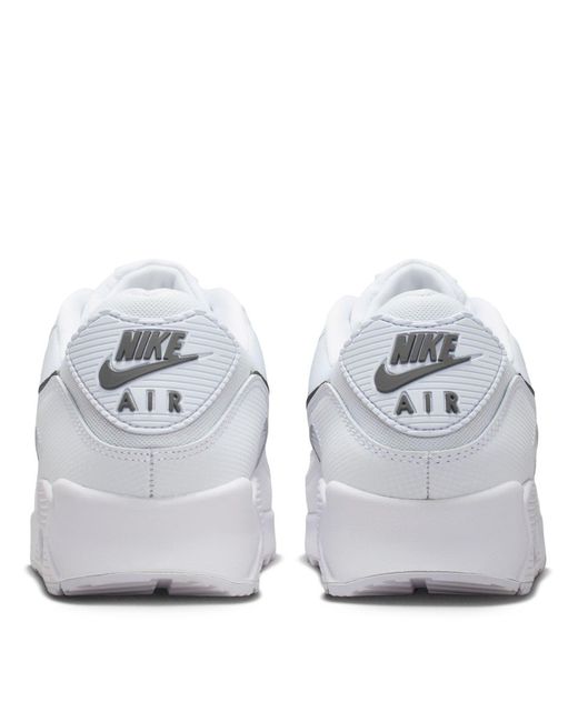 Nike White Solid Color Low Top Trainers for men
