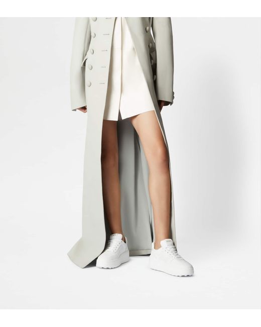 Tod's White Round-Toe Lace-Up Sneakers