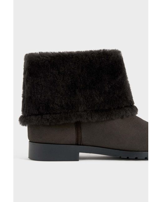 Totême  Black Totême Fold-Down Shearling Ankle Boots