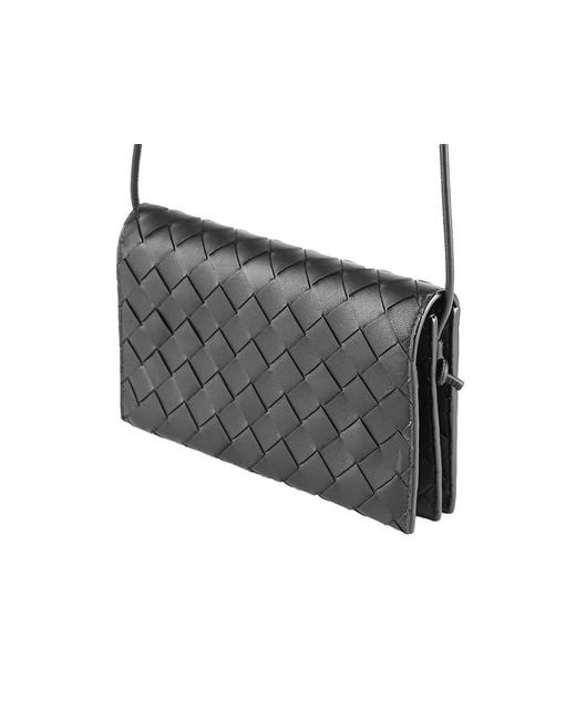 Bottega Veneta White Intreciato Clamshell Shoulder Bag
