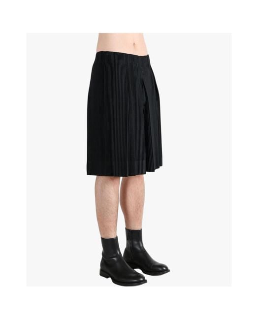 Homme Plissé Issey Miyake Black Homme Plissé Issey Miyake Pleated Shorts for men